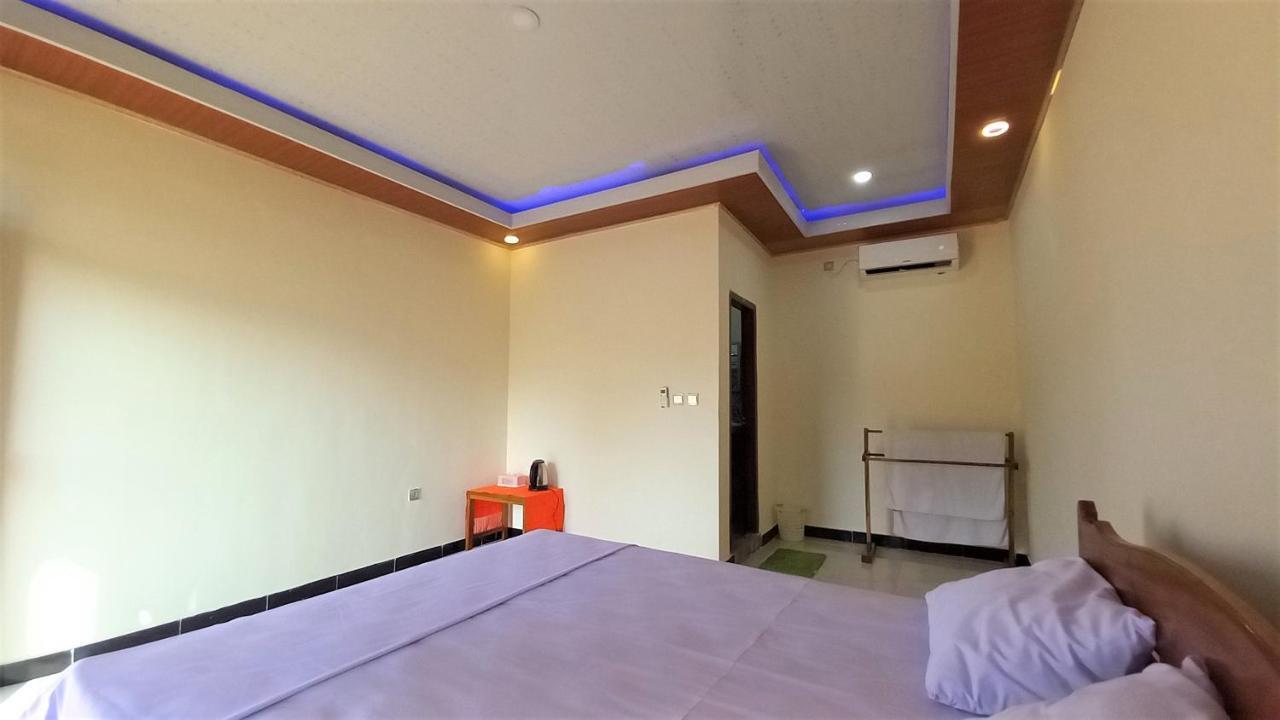 Benedict Guesthouse By Mori Hospitality Labuan Bajo Exteriör bild
